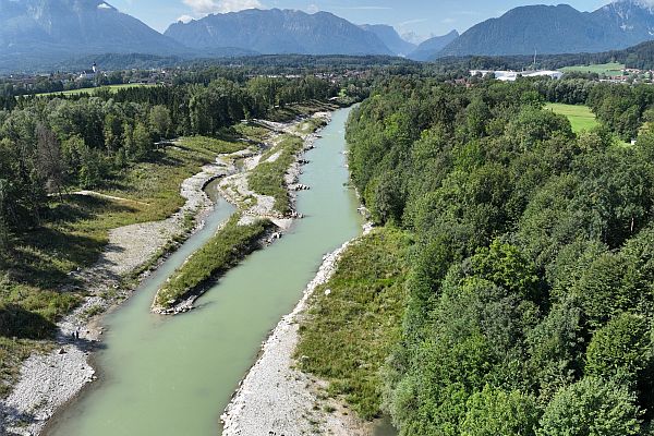 Ein Blick von oben auf die neuen Strukturen im Fluss. 